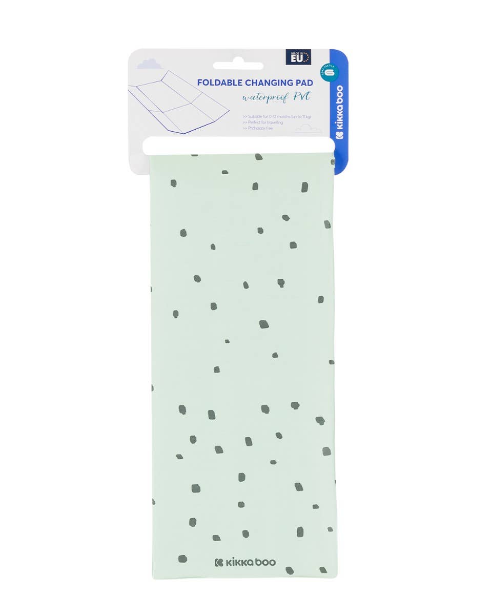 Vikbar skötbädd med vadderad och rymlig liggyta, grön